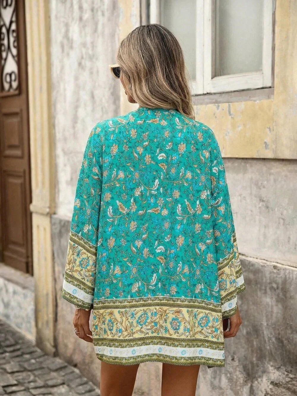Women's Floral Print Kimono top - Picture 2 of 7